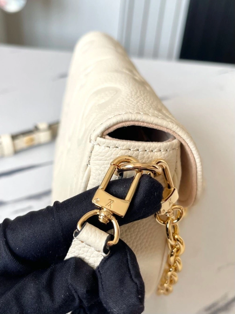 LV Satchel bags 4233G-0824
