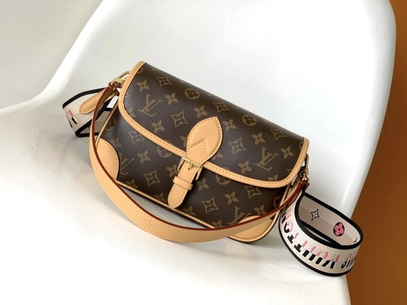 LV Satchel bags 4233G-0894