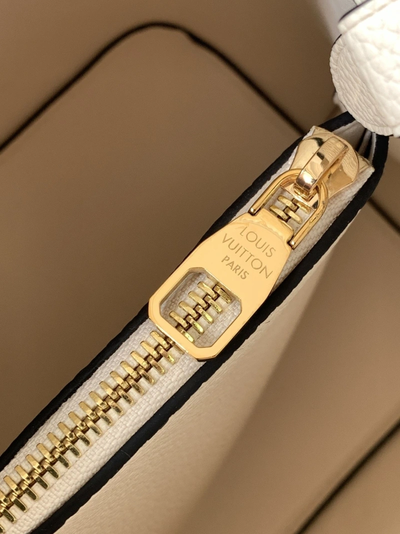 LV Bucket Bags 4233G-0896