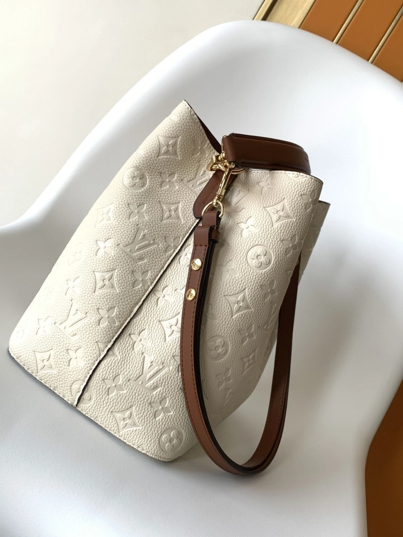 LV Bucket Bags 4233G-0897