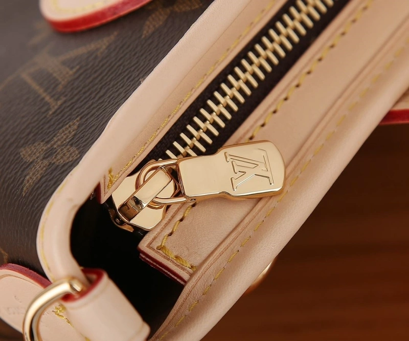LV Shopping Bags 4233G-0988