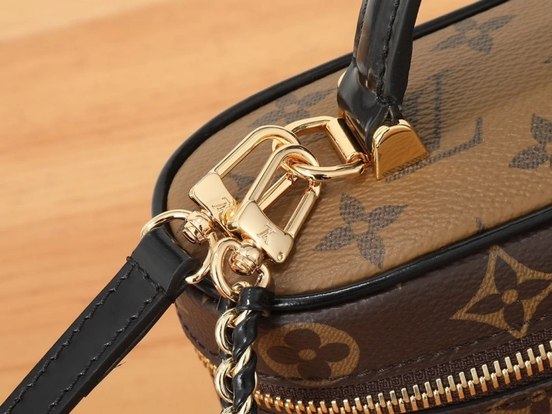 LV Cosmetic Bags 4233H-0113
