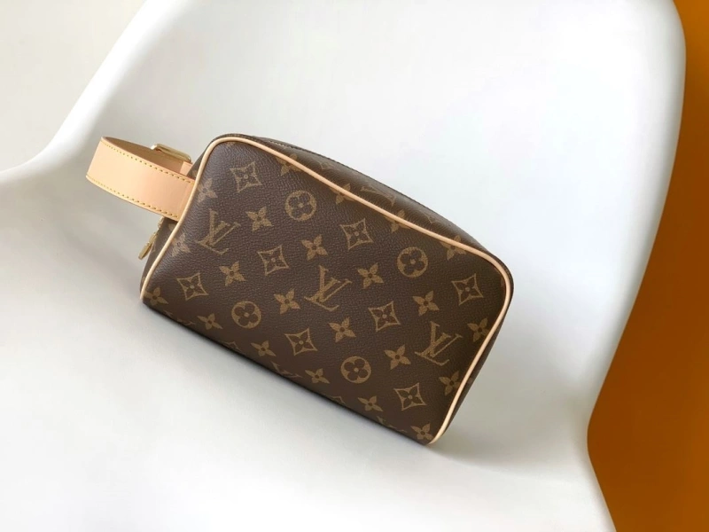 LV Cosmetic Bags 4233H-0121