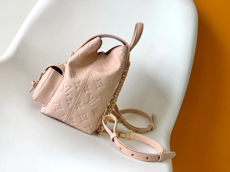 LV Backpacks 4233H-0166