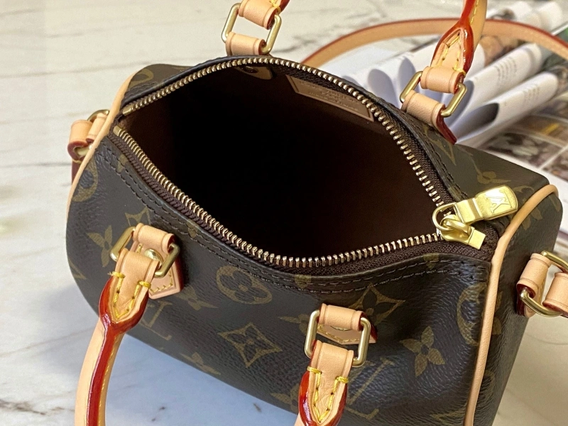 LV Speedy Bags 4233H-0240