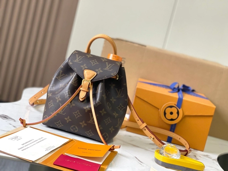 LV Backpacks 4233H-0252