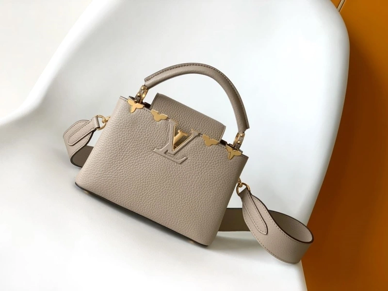 LV Capucines Bags 4233H-0279