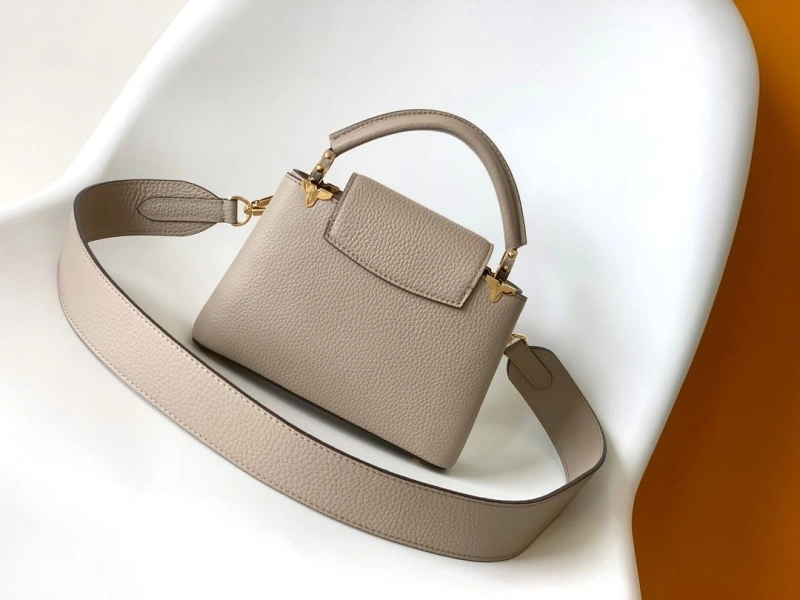 LV Capucines Bags 4233H-0279