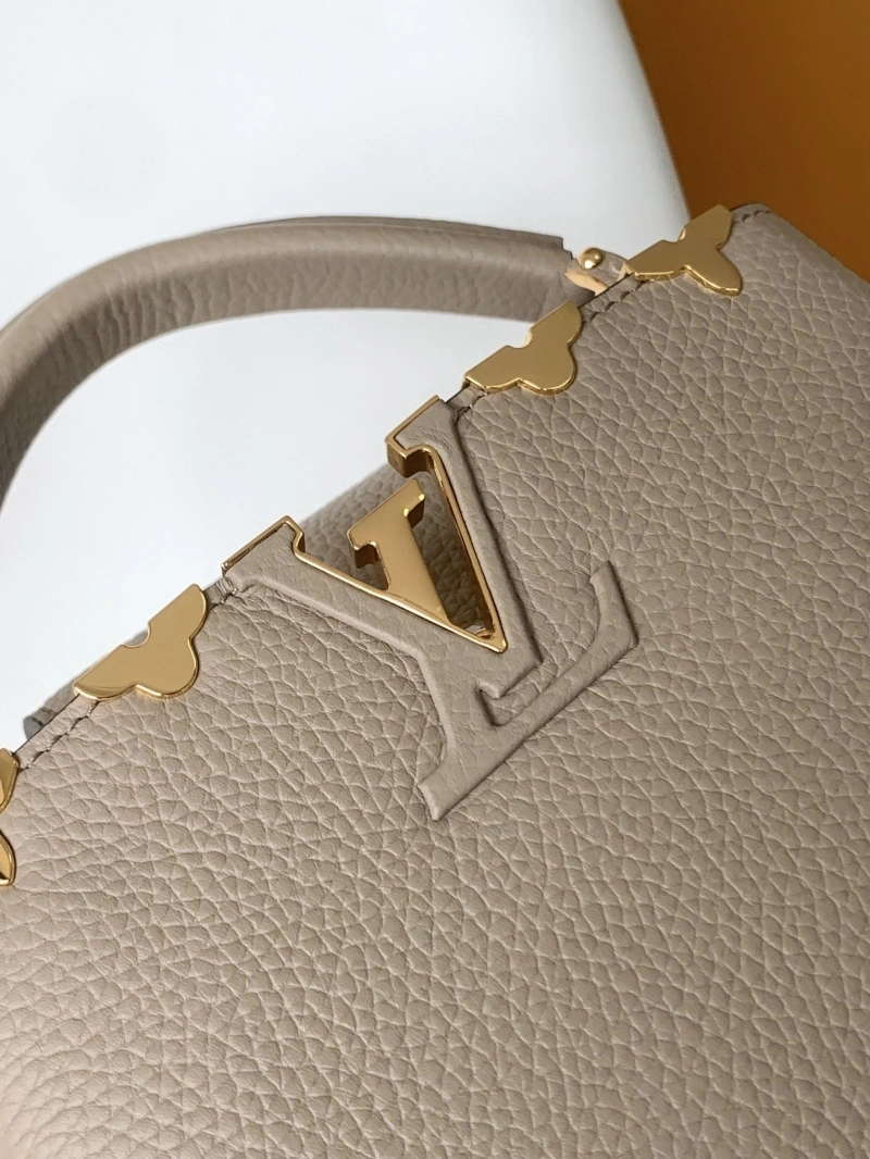 LV Capucines Bags 4233H-0279