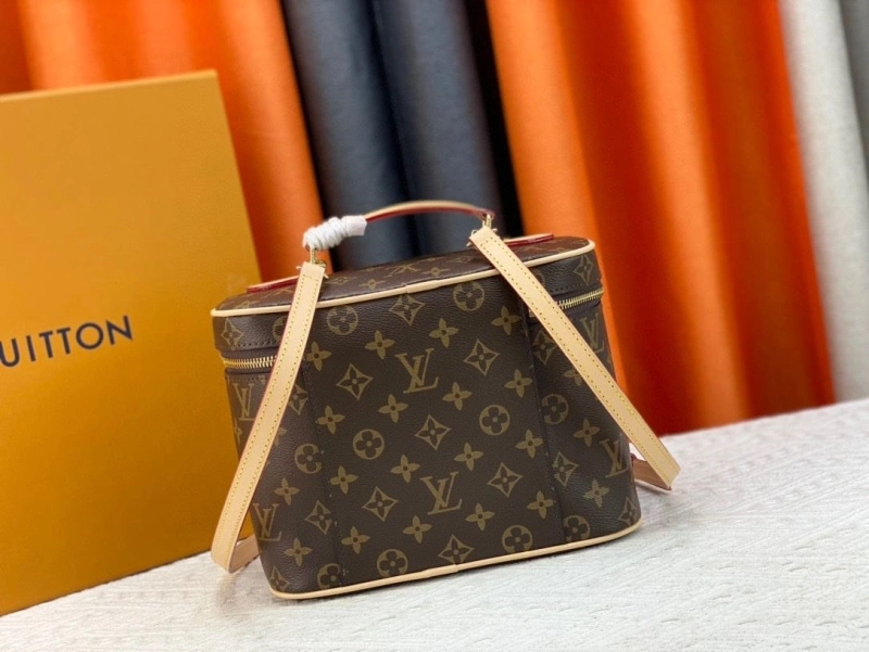 LV Cosmetic Bags 4233H-0412