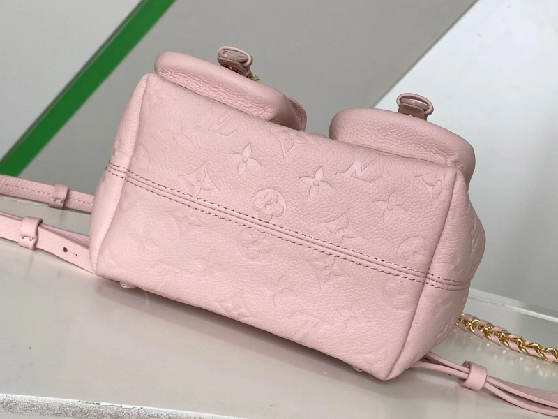 LV Backpacks 4233H-0424