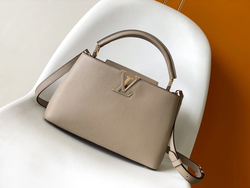 LV Capucines Bags 4233H-0437
