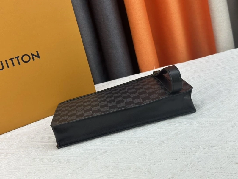 LV Clutch Bags 4233H-0445