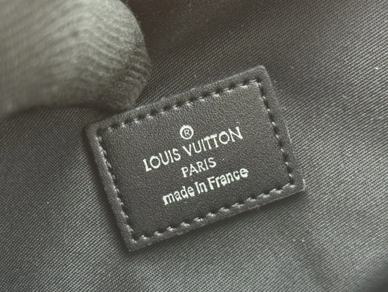 LV Clutch Bags 4233H-0445