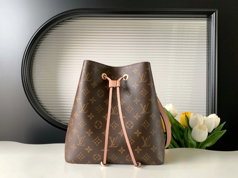 LV Bucket Bags 4233H-0564