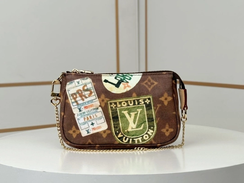 LV Clutch Bags 4233H-0917