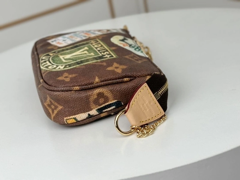 LV Clutch Bags 4233H-0917