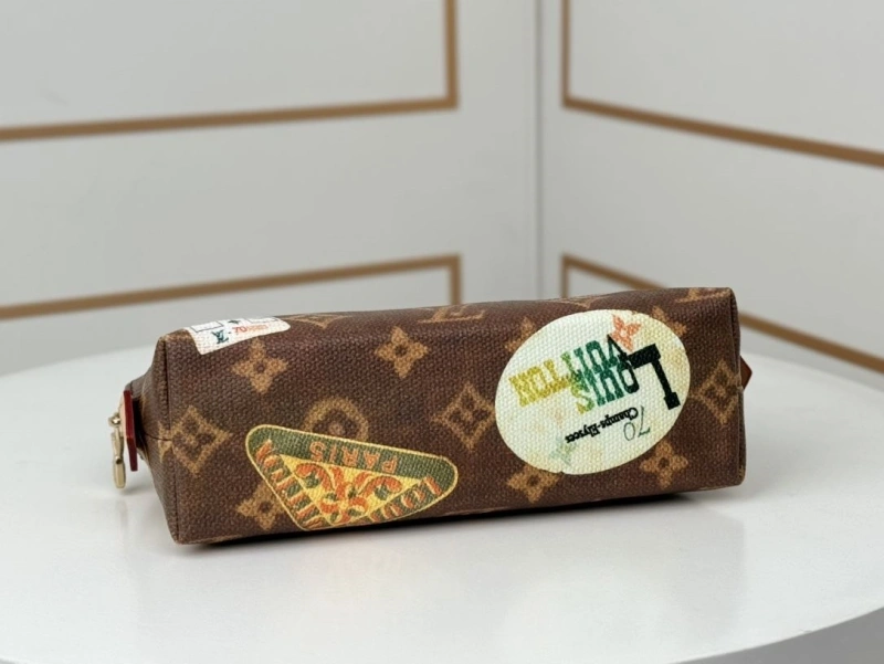 LV Clutch Bags 4233H-0919
