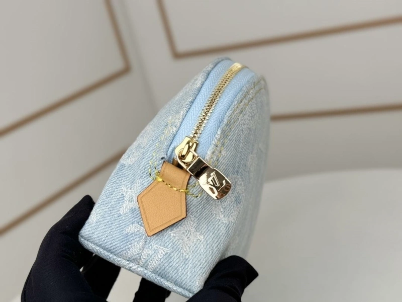 LV Clutch Bags 4233H-0942