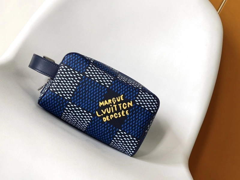 LV Cosmetic Bags 4233H-0976