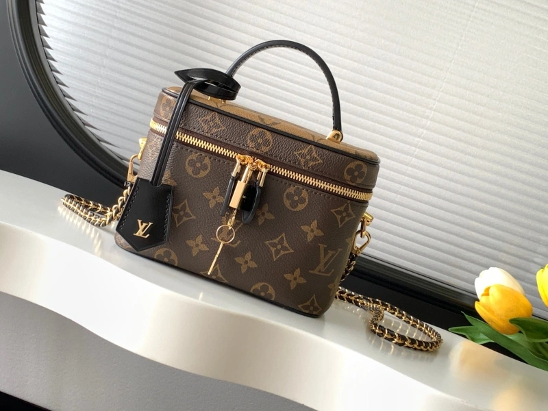 LV Cosmetic Bags 4233H-0990