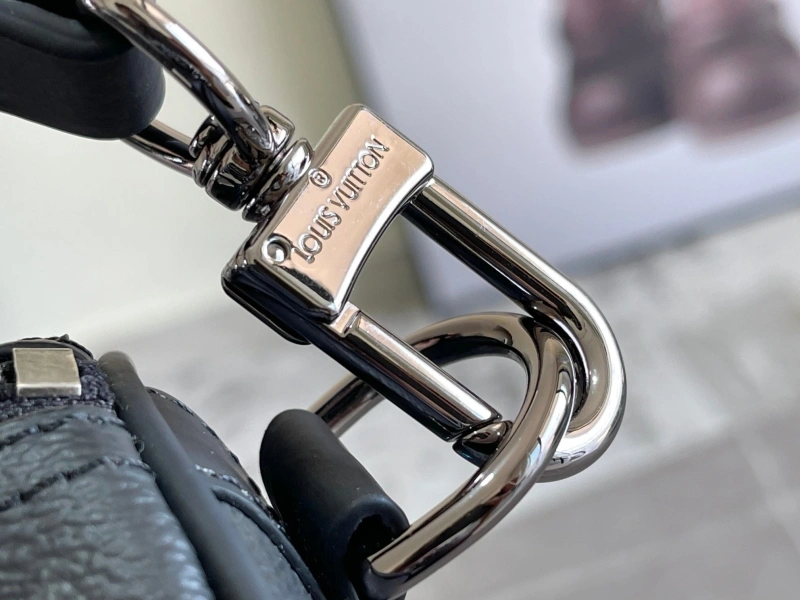 LV Travel Bags 4233H-1059