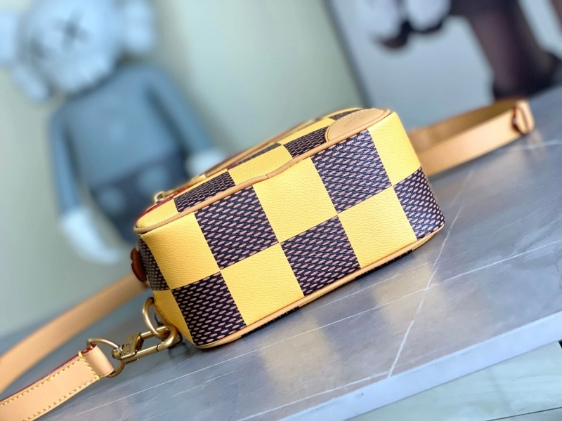 LV Box Bags 4233H-1075