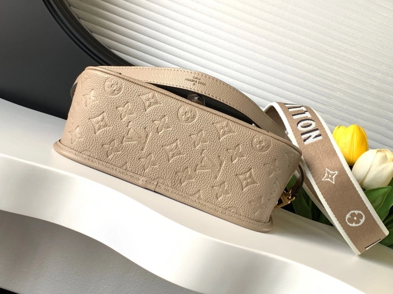 LV Satchel bags 4233H-1477