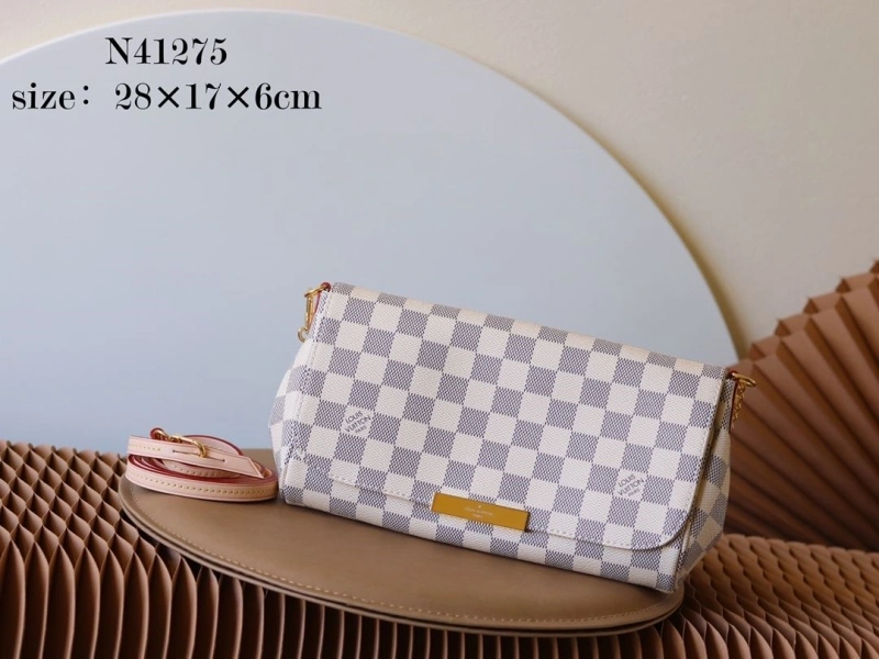 LV Clutch Bags 4233H-1549