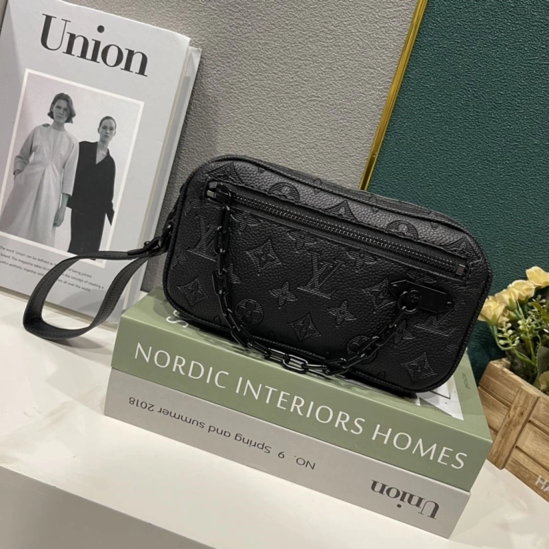 LV Clutch Bags 4233H-1917