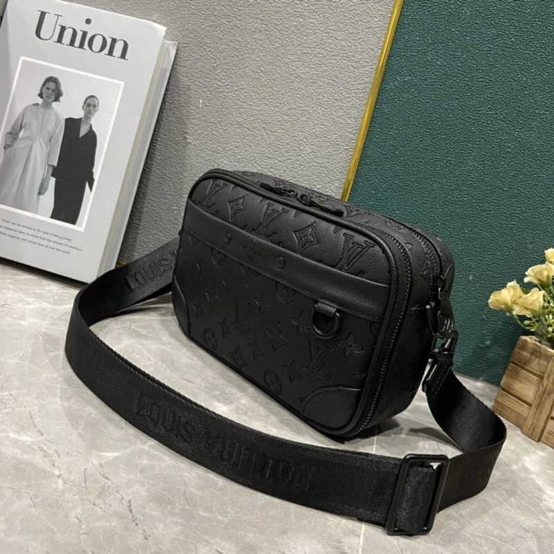 LV Satchel bags 4233H-1922
