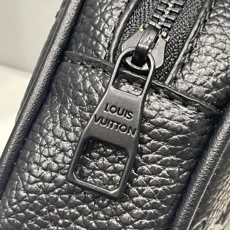 LV Clutch Bags 4233H-1984