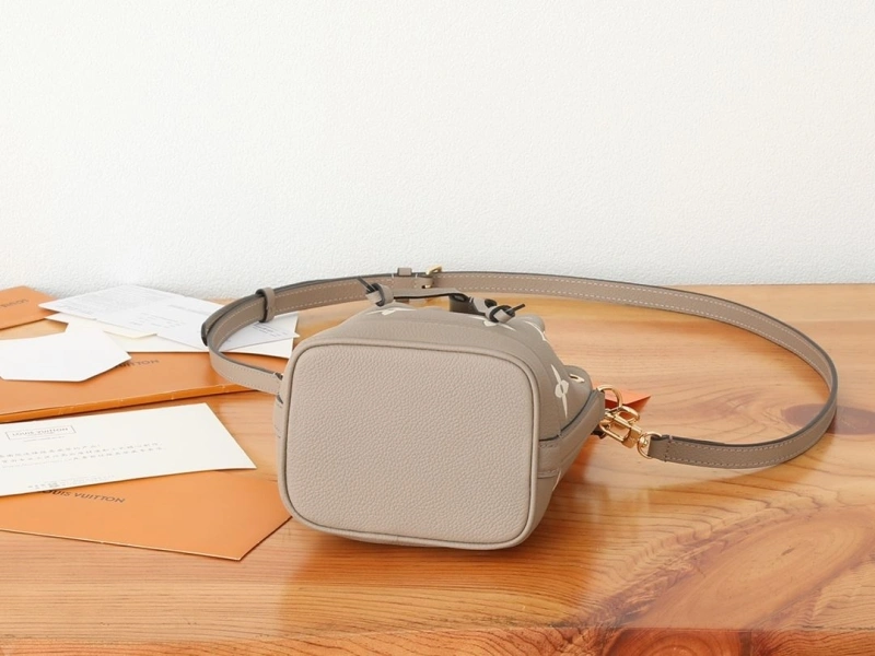 LV Bucket Bags 4233H-2578