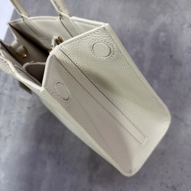 Bv*b*rry top handle bags 4237f-0076