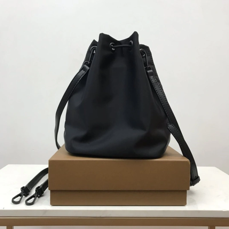 Bv*b*rry bucket bags 4237f-0112