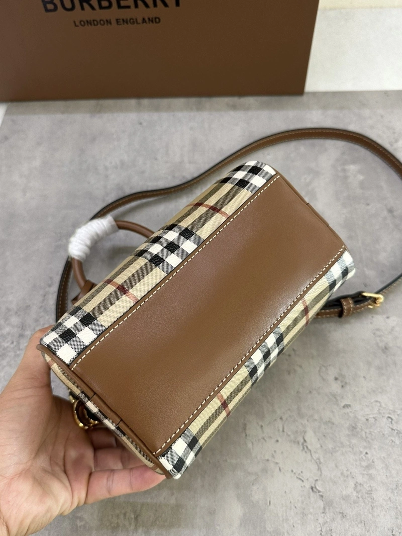 Bv*b*rry speedy bags 4237f-0138