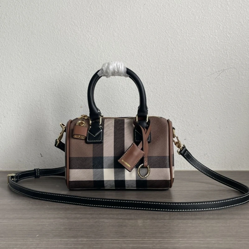Bv*b*rry speedy bags 4237f-0140