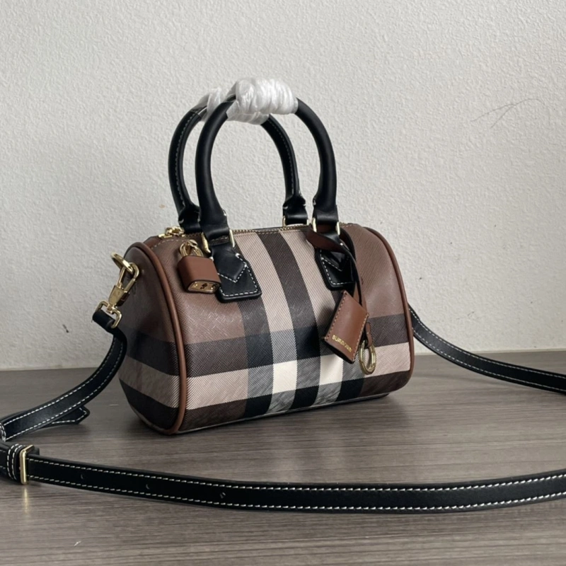 Bv*b*rry speedy bags 4237f-0140