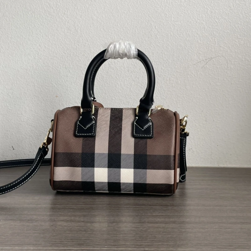 Bv*b*rry speedy bags 4237f-0140