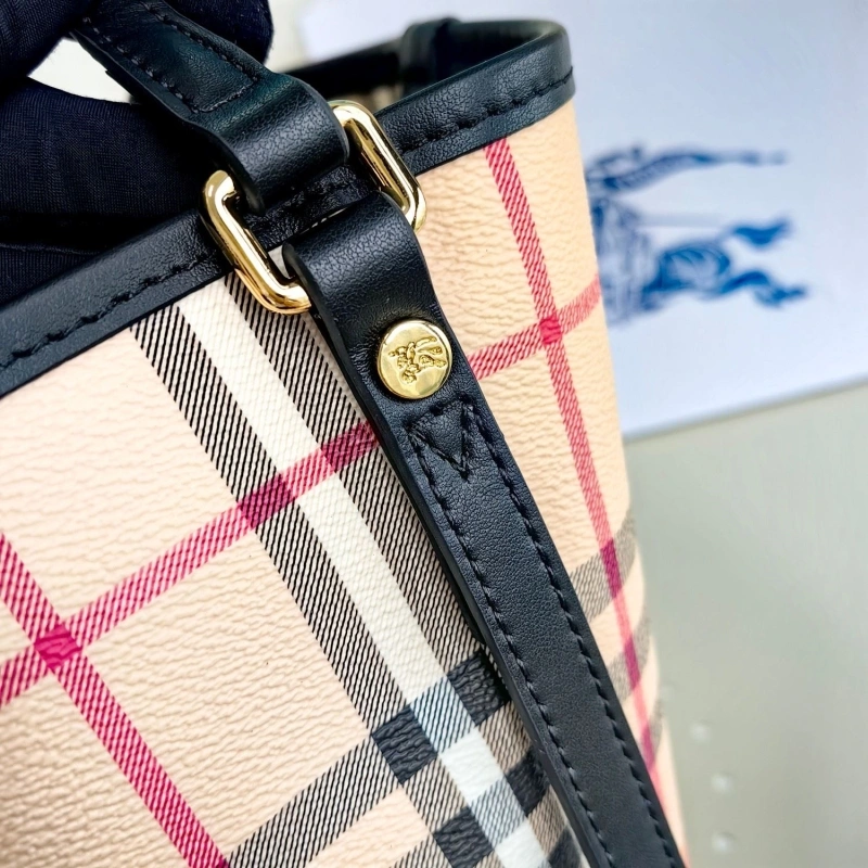 Bv*b*rry shopping bags 4237f-0380