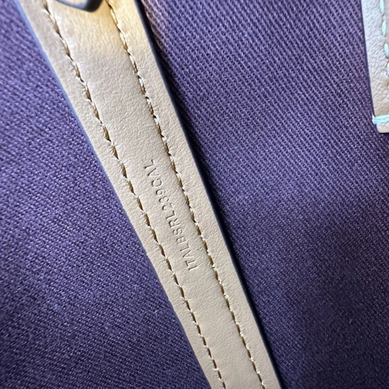 Bv*b*rry top handle bags 4237f-0451