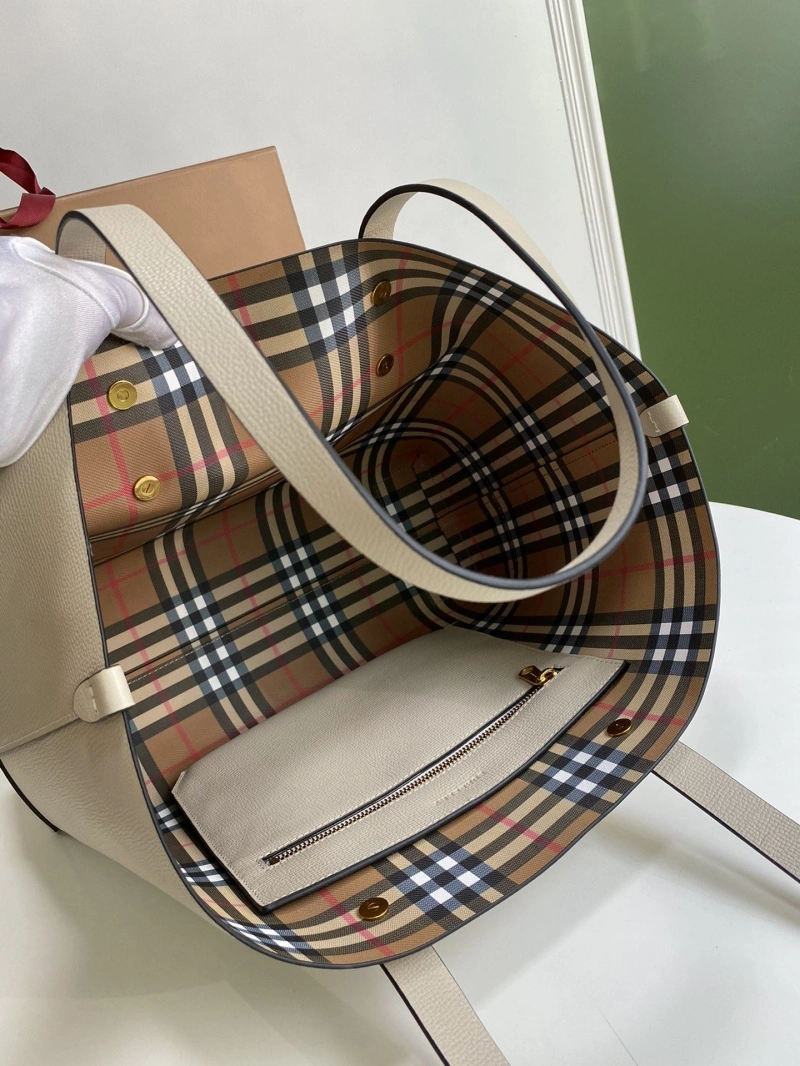 Bv*b*rry shopping bags 4237f-0495