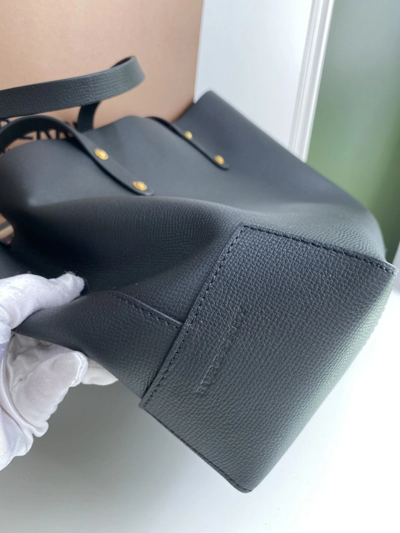 Bv*b*rry shopping bags 4237f-0496