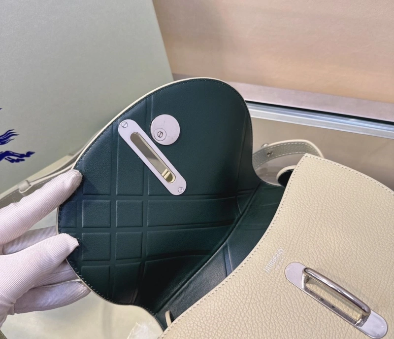 Bv*b*rry satchel bags 4237h-0010