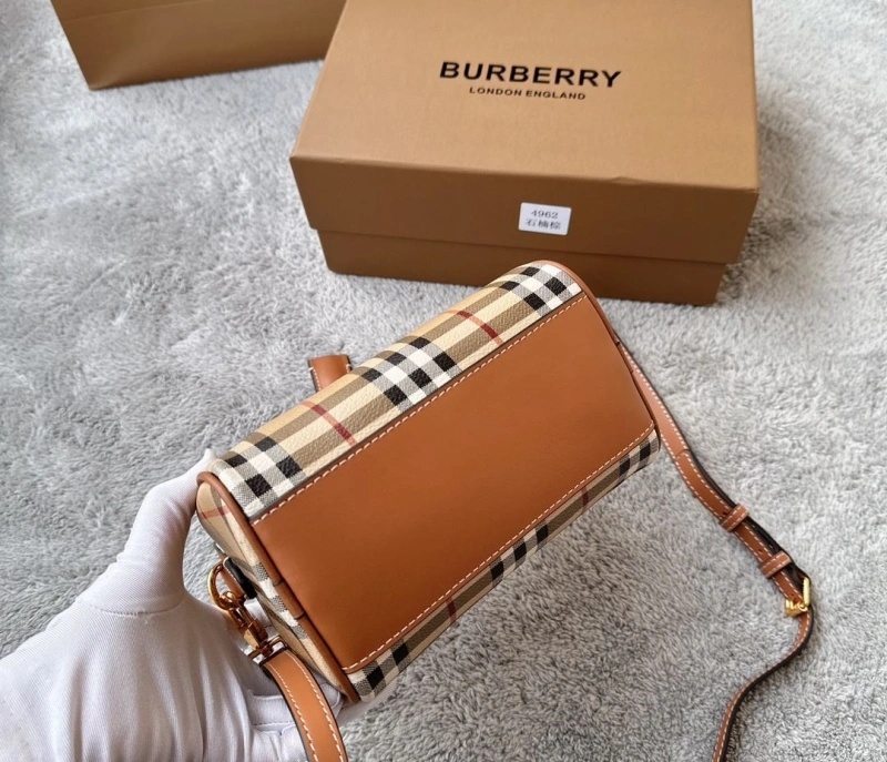 Bv*b*rry speedy bags 4237h-0064