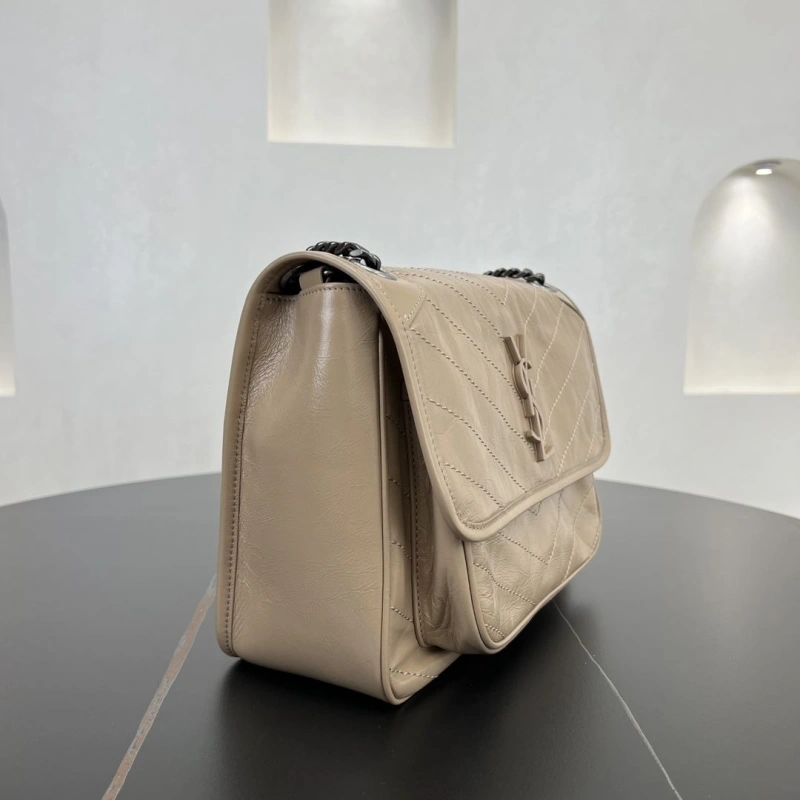 Y51 top handle bags 4250b-0026