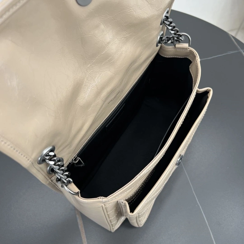 Y51 top handle bags 4250b-0026