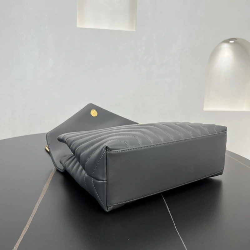Y51 clutch bags 4250h-0010