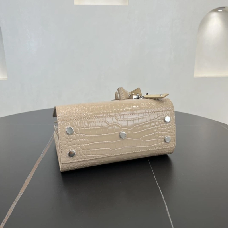 Y51 top handle bags 4250i-0039