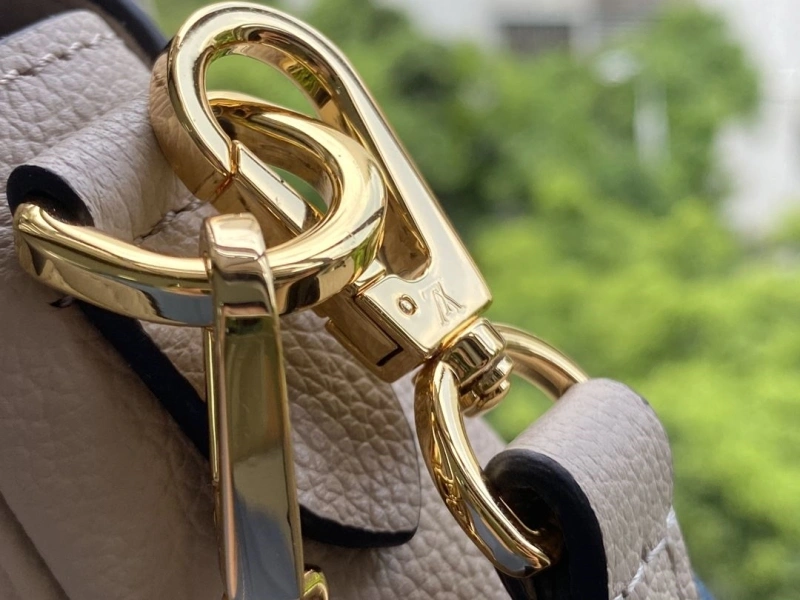lv twist De*1m bags 4286a-0010